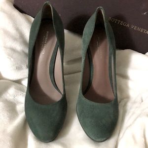 Bottega Veneta Pumps Excellent Used Condition.Size 37.5. Forest/Jade Green Suede
